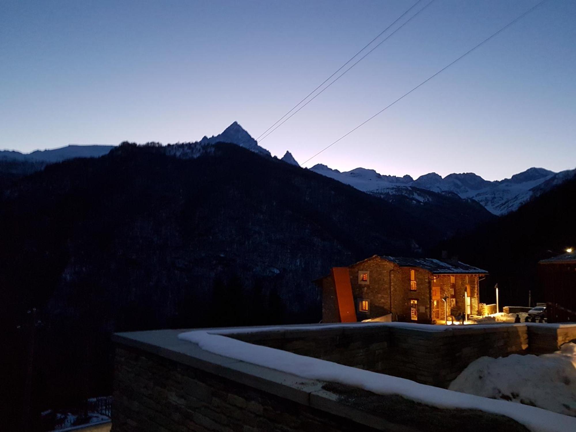Hotel Rifugio Galaberna Ostana Exterior foto